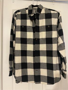 Duluth Trading Co. Buffalo Plaid Flannel Button-Up Shirt | Men’s Medium Relaxed